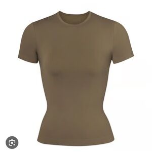 skims color army green soft shirt and shorts